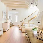 Spaces House-4 Bedrooms, 3 Bathrooms, Large Terrace,, Center-beach