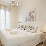 Spaces House-4 Bedrooms, 3 Bathrooms, Large Terrace,, Center-beach *