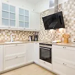 Spaces House-4 Bedrooms, 3 Bathrooms, Large Terrace,, Center-beach *