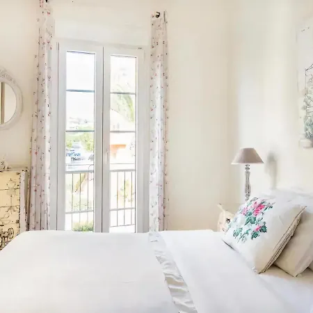 Villa Spaces House-4 Bedrooms, 3 Bathrooms, Large Terrace, Jacuzzi, Center-beach Sitges