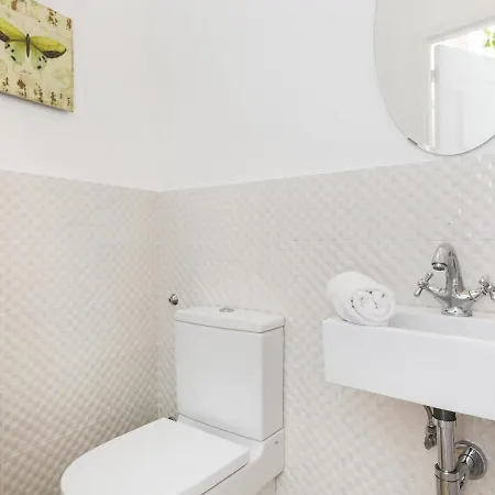 Spaces House-4 Bedrooms, 3 Bathrooms, Large Terrace, Jacuzzi, Center-beach