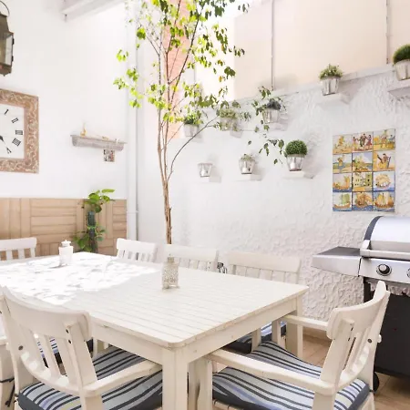 Spaces House-4 Bedrooms, 3 Bathrooms, Large Terrace, Jacuzzi, Center-beach Vila Sitges