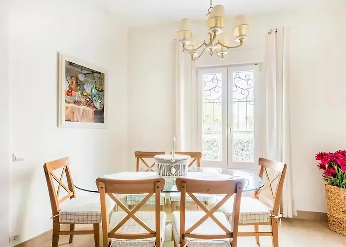 Spaces House-4 Bedrooms, 3 Bathrooms, Large Terrace, Jacuzzi, Center-beach Vila Sitges