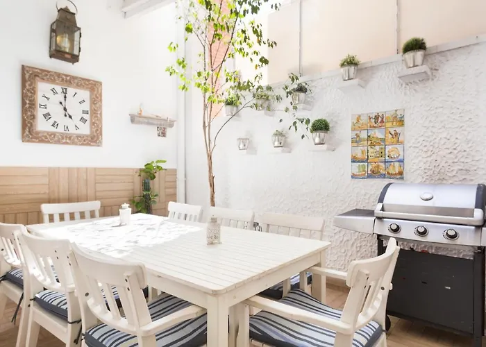 Spaces House-4 Bedrooms, 3 Bathrooms, Large Terrace, Jacuzzi, Center-beach * Sitges